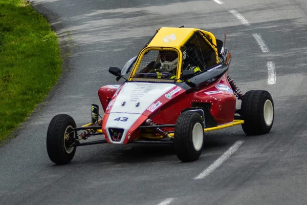 Kart en course d'autocross